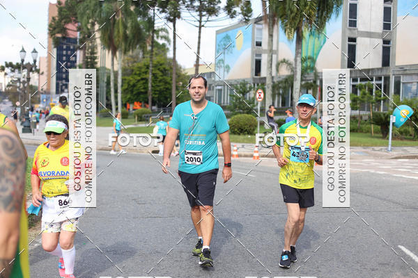 Buy your photos of the eventMeia Maratona Internacional de Curitiba 2018 on Fotop