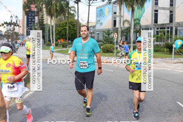Buy your photos of the eventMeia Maratona Internacional de Curitiba 2018 on Fotop