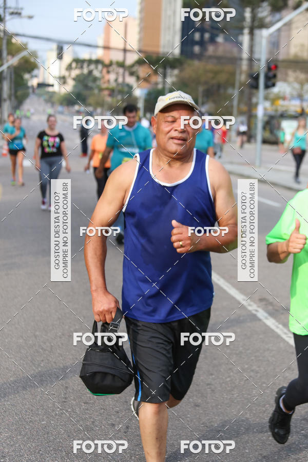 Buy your photos of the eventMeia Maratona Internacional de Curitiba 2018 on Fotop