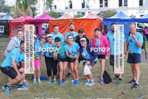 Buy your photos of the eventMeia Maratona Internacional de Curitiba 2018 on Fotop