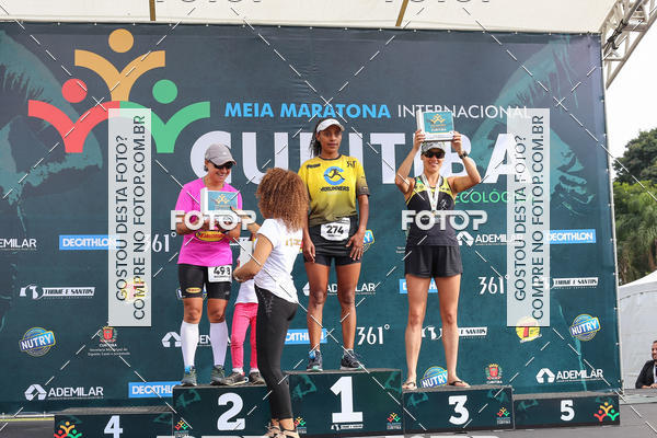 Buy your photos of the eventMeia Maratona Internacional de Curitiba 2018 on Fotop