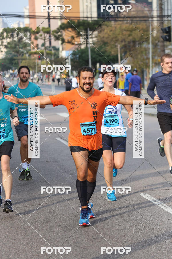 Buy your photos of the eventMeia Maratona Internacional de Curitiba 2018 on Fotop