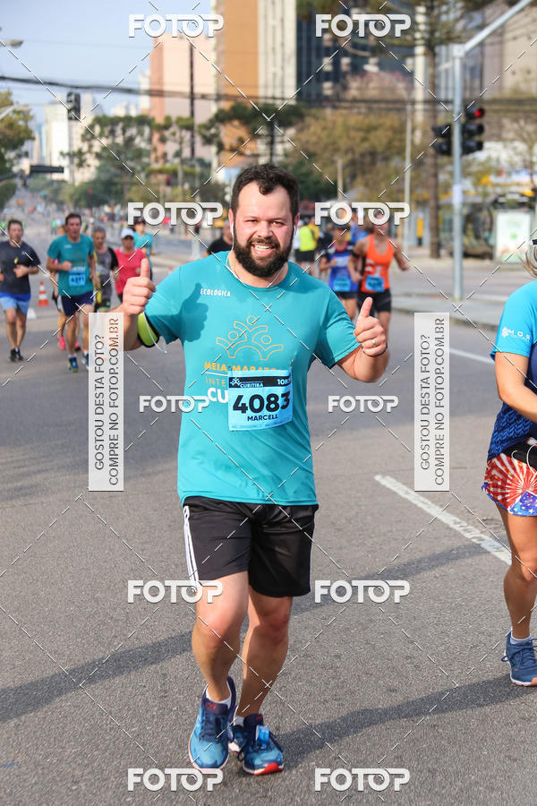 Buy your photos of the eventMeia Maratona Internacional de Curitiba 2018 on Fotop