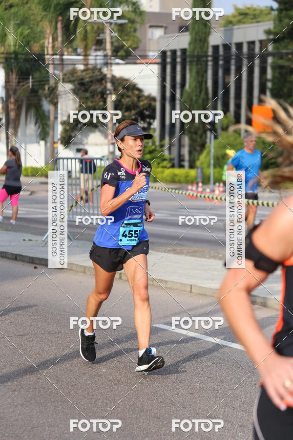 Buy your photos of the eventMeia Maratona Internacional de Curitiba 2018 on Fotop