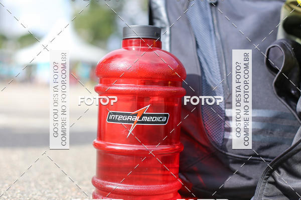 Buy your photos of the eventMeia Maratona Internacional de Curitiba 2018 on Fotop