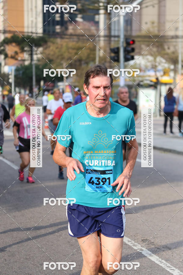Buy your photos of the eventMeia Maratona Internacional de Curitiba 2018 on Fotop