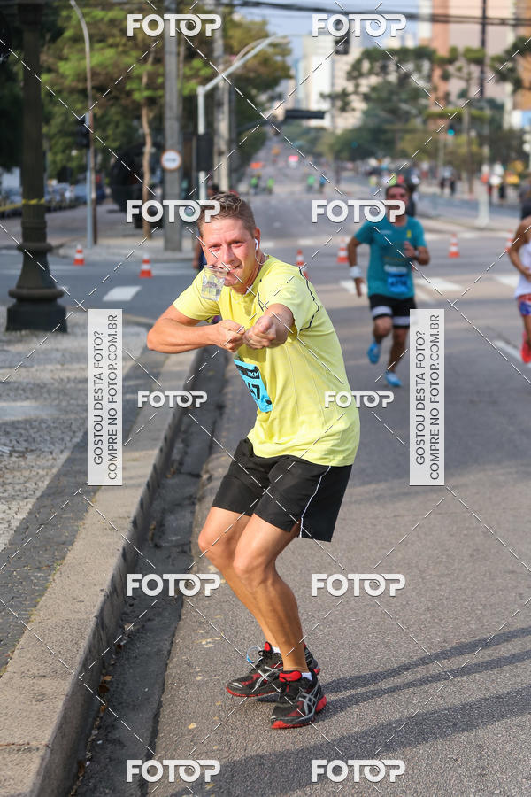 Buy your photos of the eventMeia Maratona Internacional de Curitiba 2018 on Fotop