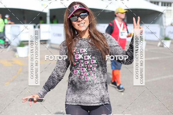 Buy your photos of the eventMeia Maratona Internacional de Curitiba 2018 on Fotop