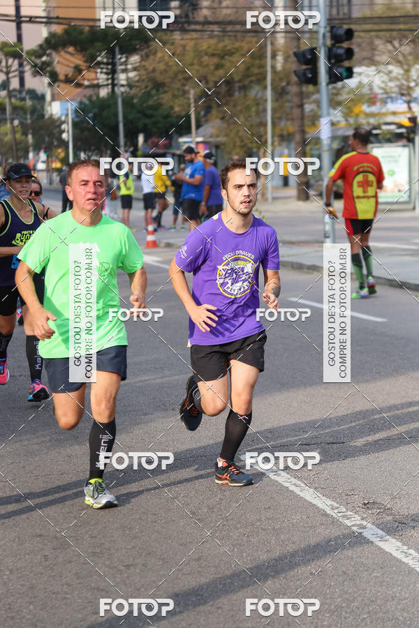 Buy your photos of the eventMeia Maratona Internacional de Curitiba 2018 on Fotop