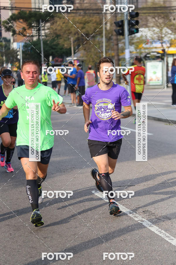 Buy your photos of the eventMeia Maratona Internacional de Curitiba 2018 on Fotop
