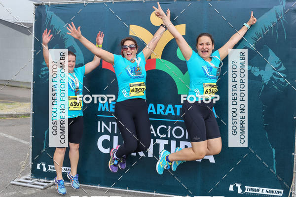 Buy your photos of the eventMeia Maratona Internacional de Curitiba 2018 on Fotop