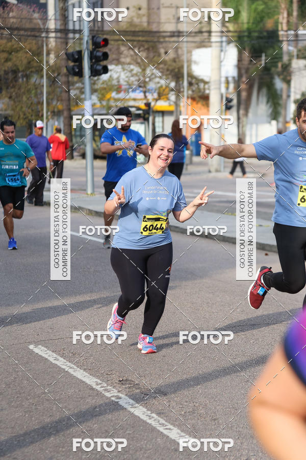 Buy your photos of the eventMeia Maratona Internacional de Curitiba 2018 on Fotop