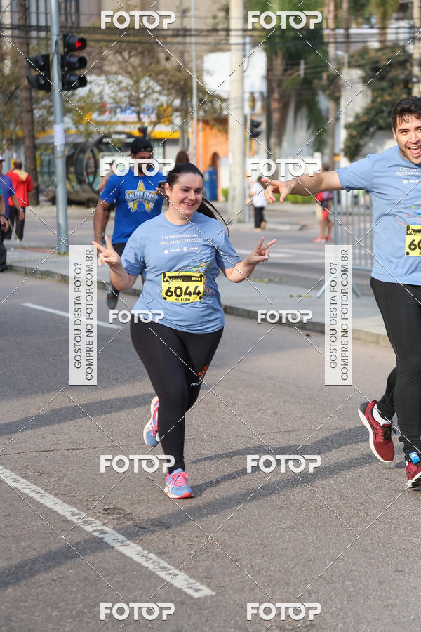 Buy your photos of the eventMeia Maratona Internacional de Curitiba 2018 on Fotop