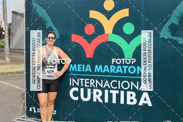 Buy your photos of the eventMeia Maratona Internacional de Curitiba 2018 on Fotop