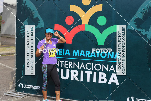Buy your photos of the eventMeia Maratona Internacional de Curitiba 2018 on Fotop