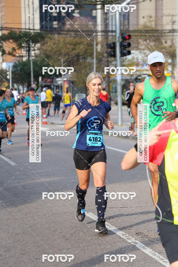 Buy your photos of the eventMeia Maratona Internacional de Curitiba 2018 on Fotop