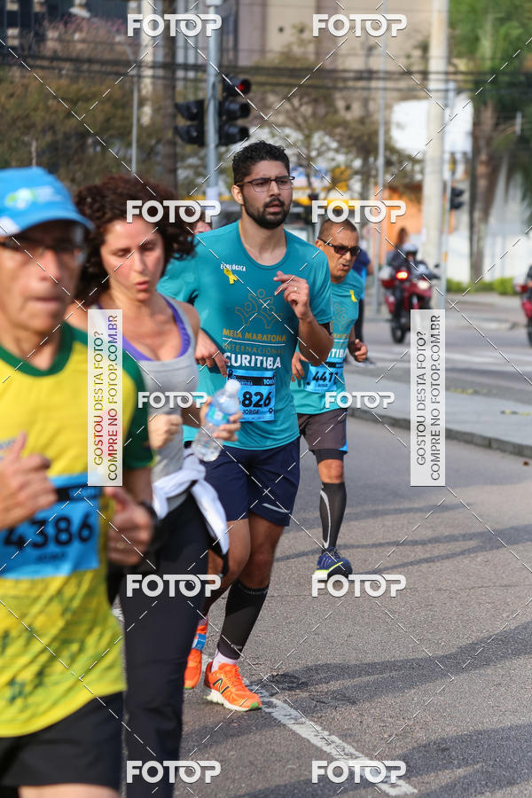 Buy your photos of the eventMeia Maratona Internacional de Curitiba 2018 on Fotop