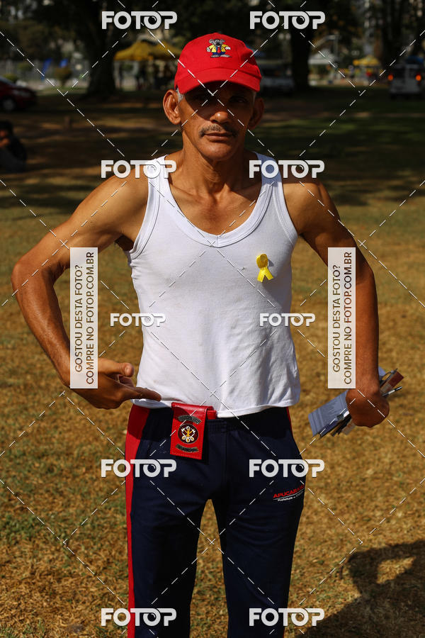 Buy your photos of the eventMeia Maratona Internacional de Curitiba 2018 on Fotop