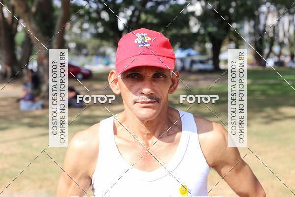 Buy your photos of the eventMeia Maratona Internacional de Curitiba 2018 on Fotop