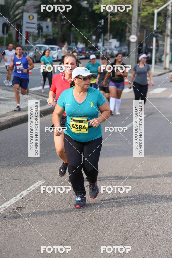 Buy your photos of the eventMeia Maratona Internacional de Curitiba 2018 on Fotop