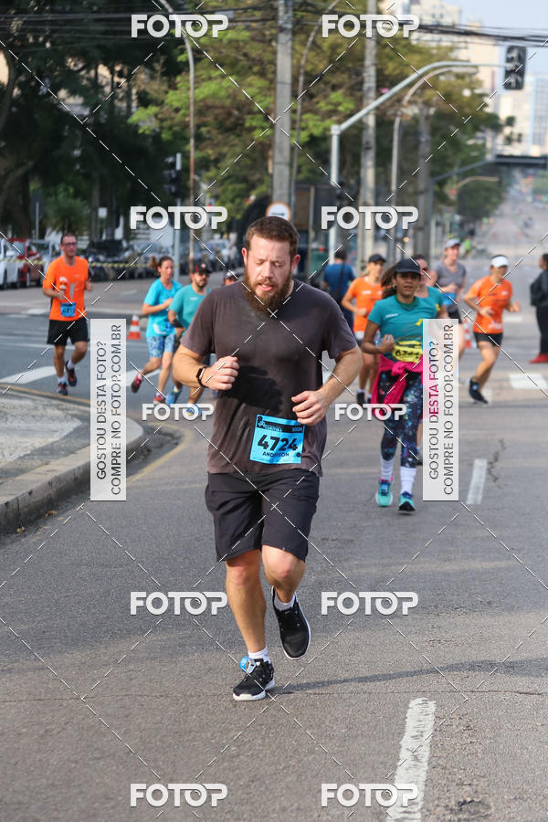 Buy your photos of the eventMeia Maratona Internacional de Curitiba 2018 on Fotop