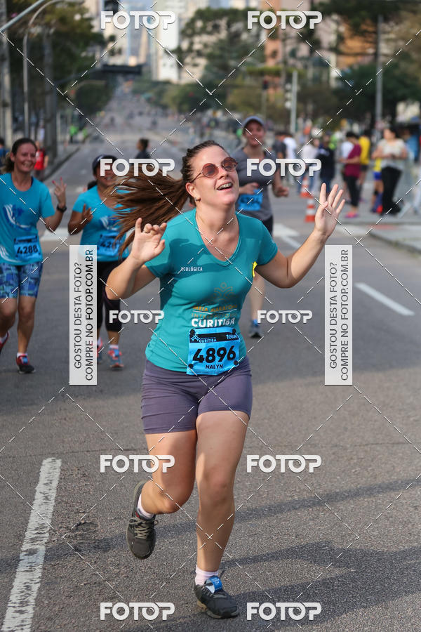 Buy your photos of the eventMeia Maratona Internacional de Curitiba 2018 on Fotop