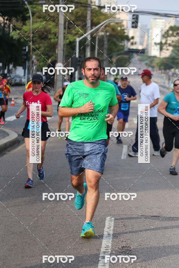 Buy your photos of the eventMeia Maratona Internacional de Curitiba 2018 on Fotop