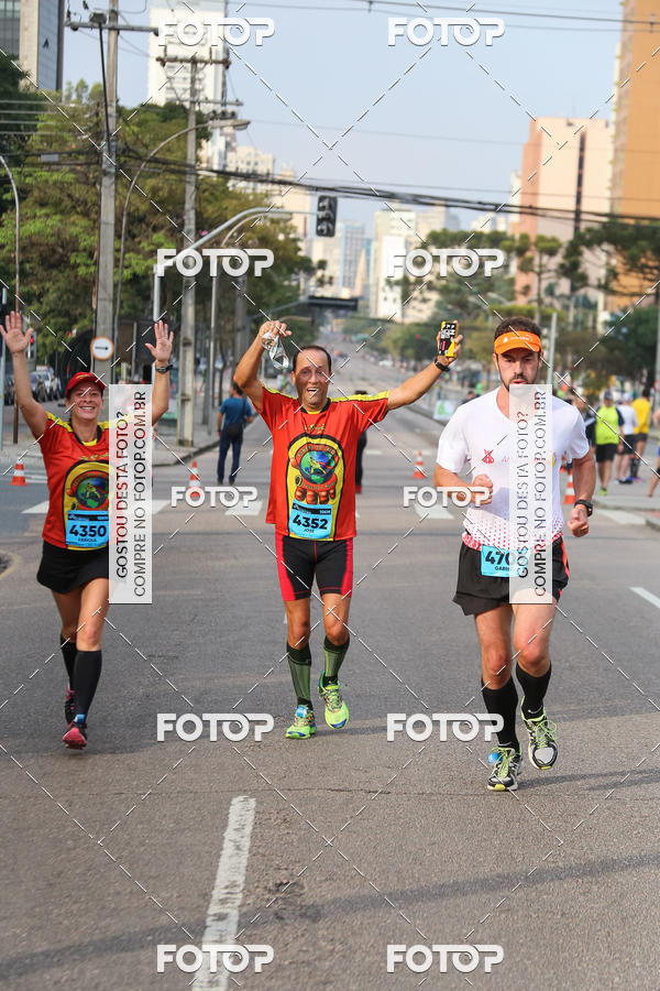 Buy your photos of the eventMeia Maratona Internacional de Curitiba 2018 on Fotop