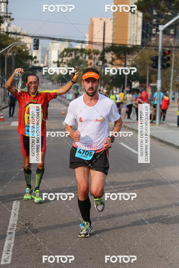 Buy your photos of the eventMeia Maratona Internacional de Curitiba 2018 on Fotop