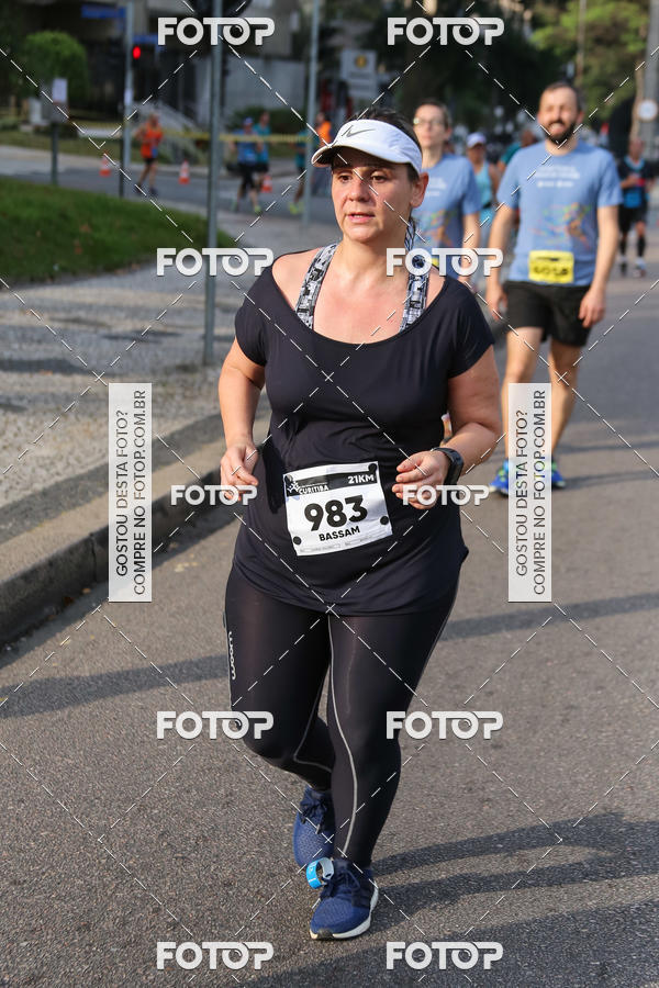 Buy your photos of the eventMeia Maratona Internacional de Curitiba 2018 on Fotop