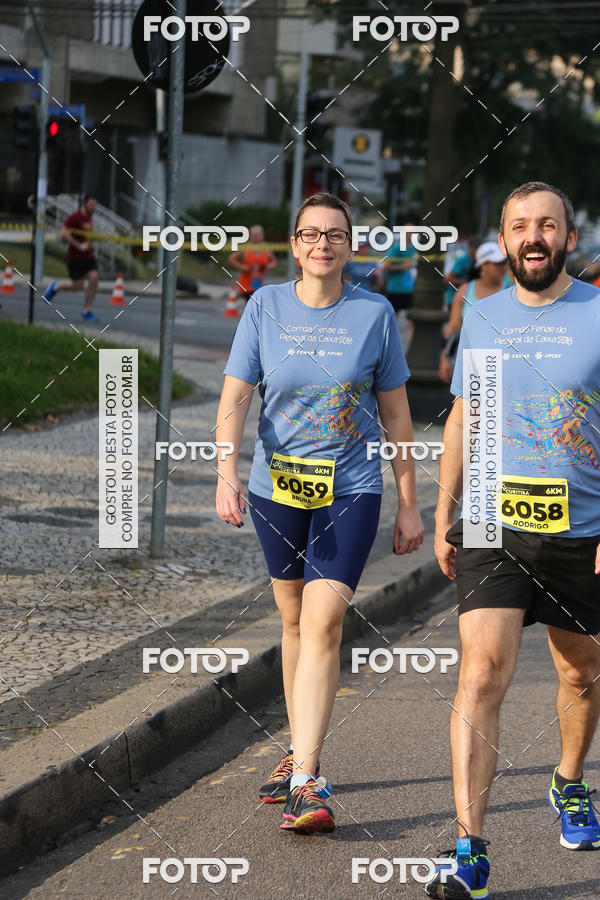 Buy your photos of the eventMeia Maratona Internacional de Curitiba 2018 on Fotop