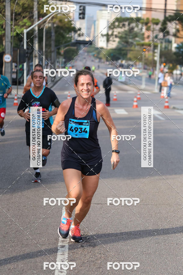 Buy your photos of the eventMeia Maratona Internacional de Curitiba 2018 on Fotop