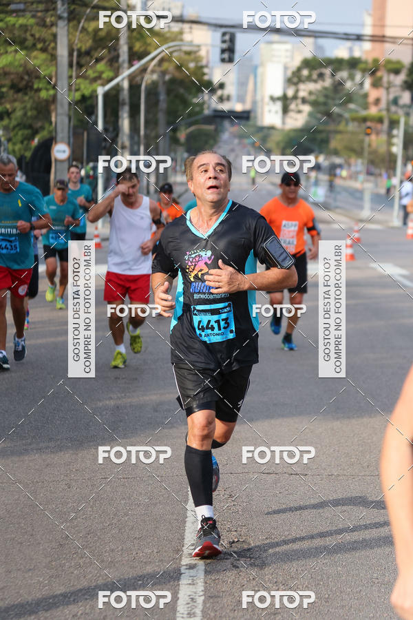 Buy your photos of the eventMeia Maratona Internacional de Curitiba 2018 on Fotop