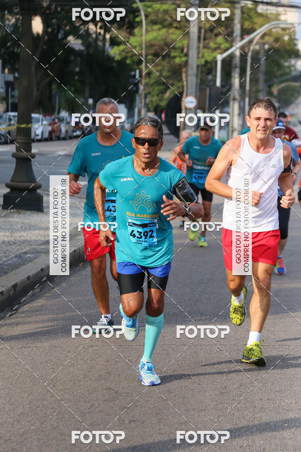 Buy your photos of the eventMeia Maratona Internacional de Curitiba 2018 on Fotop
