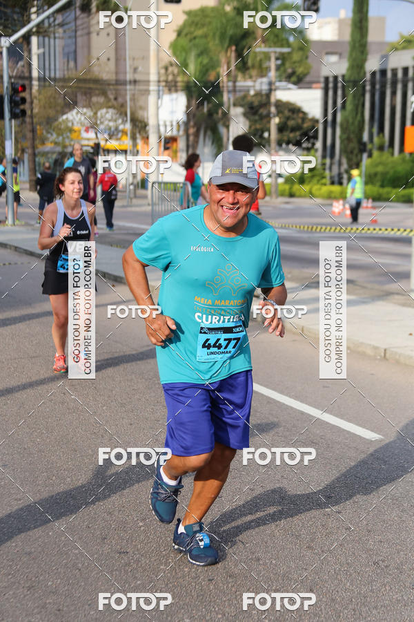 Buy your photos of the eventMeia Maratona Internacional de Curitiba 2018 on Fotop