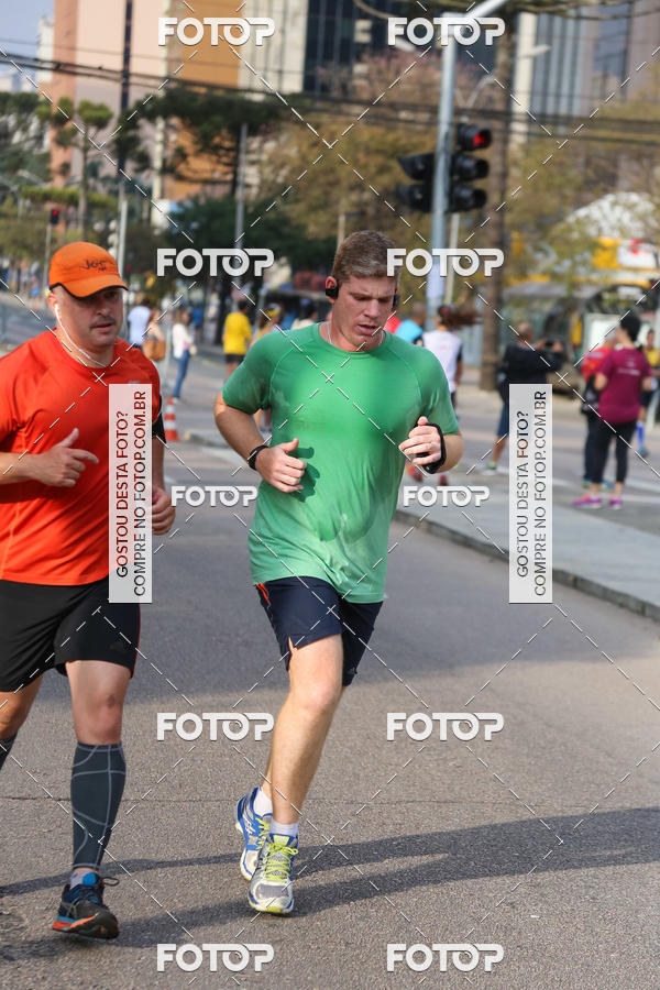 Buy your photos of the eventMeia Maratona Internacional de Curitiba 2018 on Fotop