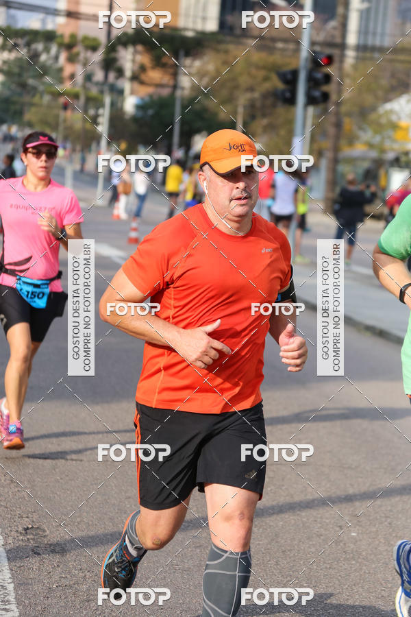 Buy your photos of the eventMeia Maratona Internacional de Curitiba 2018 on Fotop