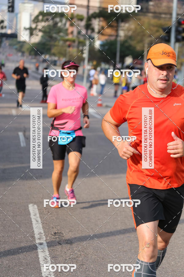 Buy your photos of the eventMeia Maratona Internacional de Curitiba 2018 on Fotop