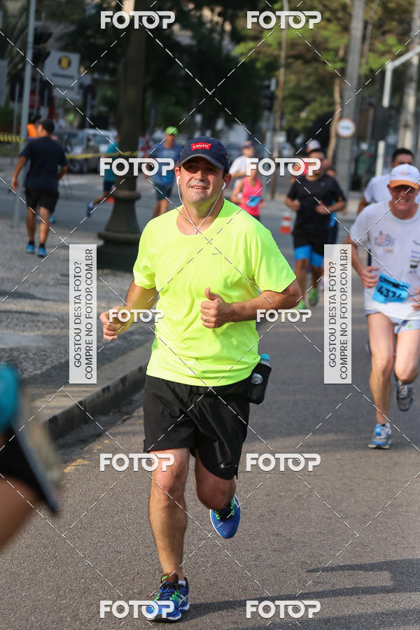 Buy your photos of the eventMeia Maratona Internacional de Curitiba 2018 on Fotop