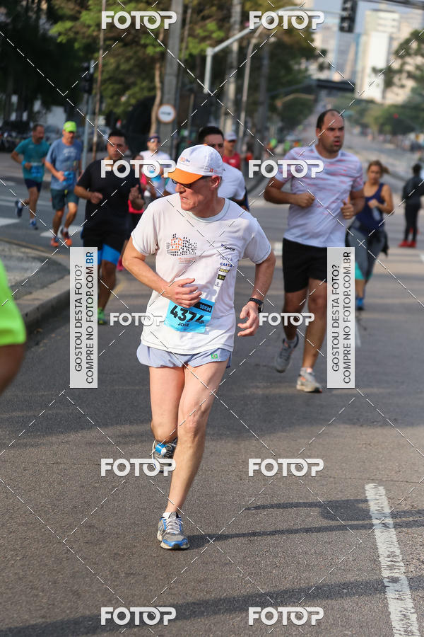 Buy your photos of the eventMeia Maratona Internacional de Curitiba 2018 on Fotop