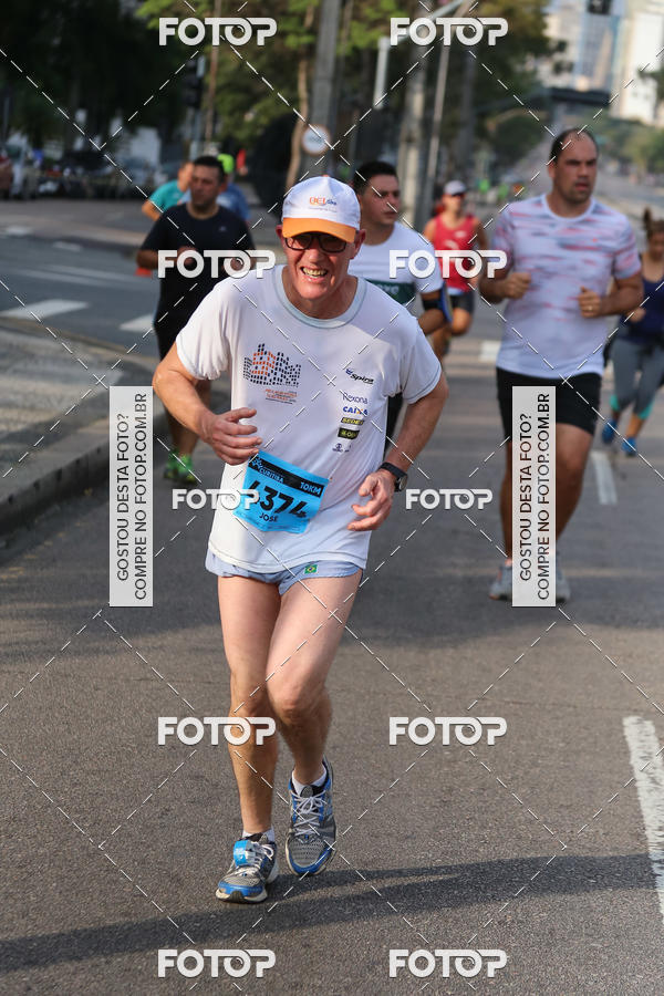 Buy your photos of the eventMeia Maratona Internacional de Curitiba 2018 on Fotop