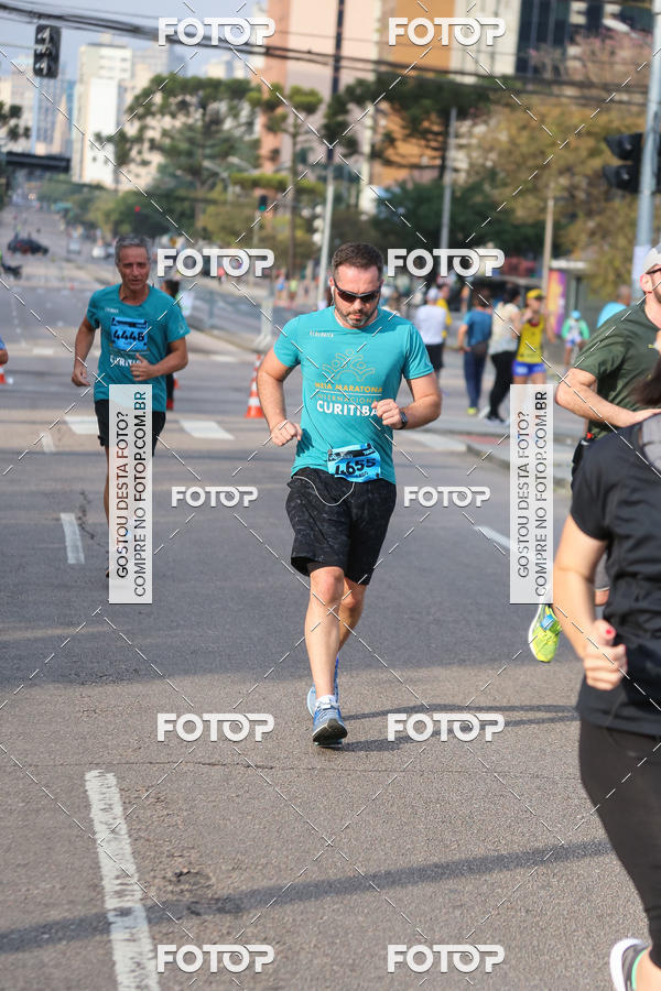 Buy your photos of the eventMeia Maratona Internacional de Curitiba 2018 on Fotop