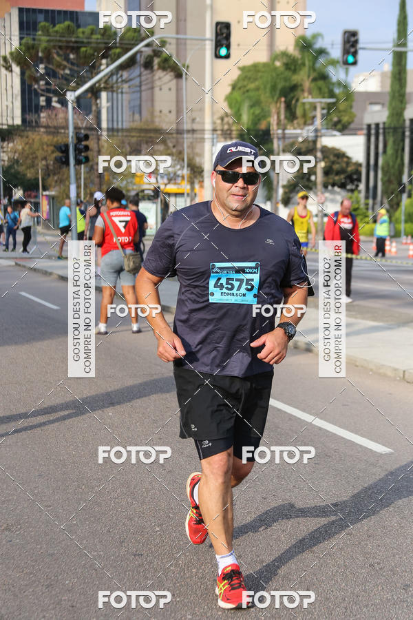 Buy your photos of the eventMeia Maratona Internacional de Curitiba 2018 on Fotop