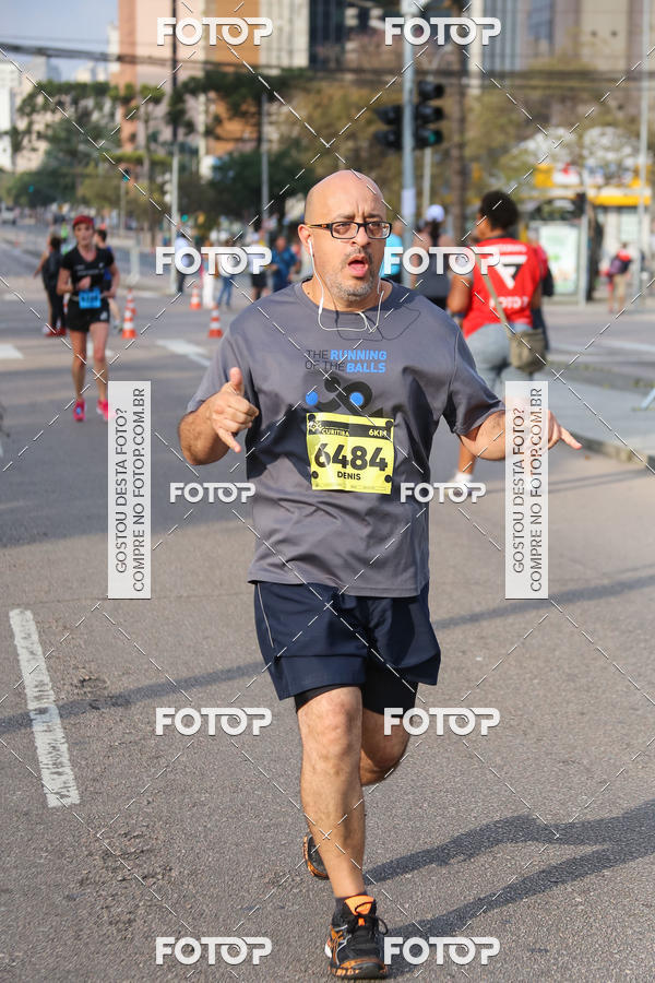 Buy your photos of the eventMeia Maratona Internacional de Curitiba 2018 on Fotop