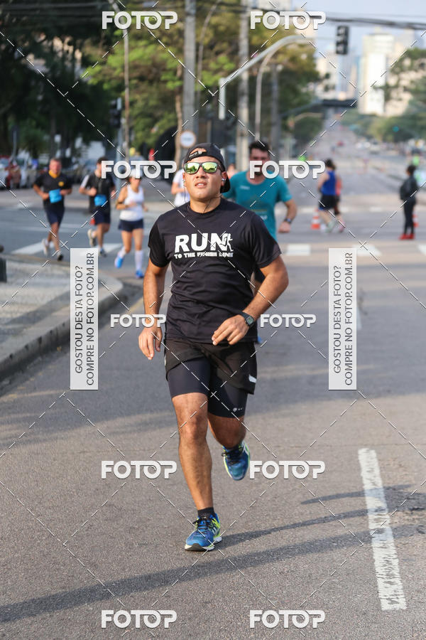 Buy your photos of the eventMeia Maratona Internacional de Curitiba 2018 on Fotop