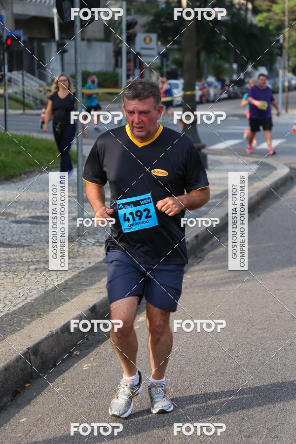 Buy your photos of the eventMeia Maratona Internacional de Curitiba 2018 on Fotop