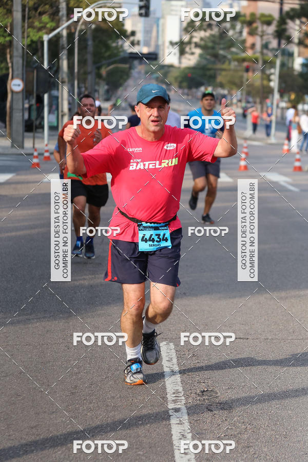 Buy your photos of the eventMeia Maratona Internacional de Curitiba 2018 on Fotop