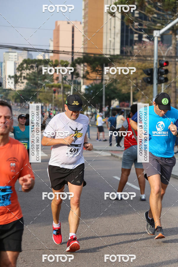 Buy your photos of the eventMeia Maratona Internacional de Curitiba 2018 on Fotop