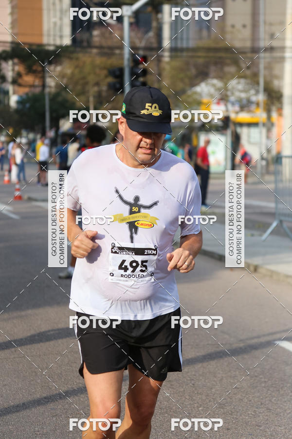 Buy your photos of the eventMeia Maratona Internacional de Curitiba 2018 on Fotop