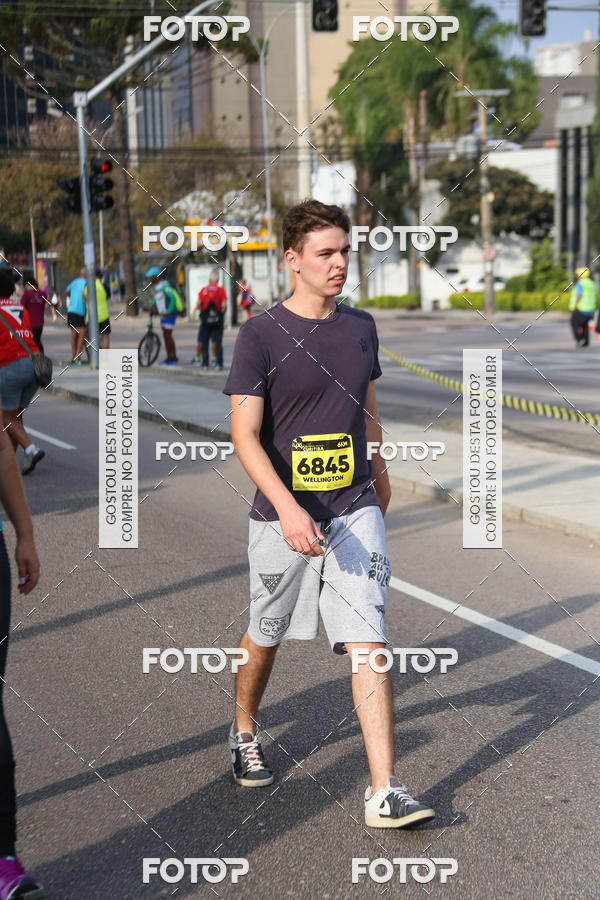 Buy your photos of the eventMeia Maratona Internacional de Curitiba 2018 on Fotop